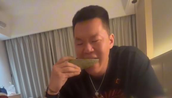 吃瓜小助理前面视频,视频内容深度解析