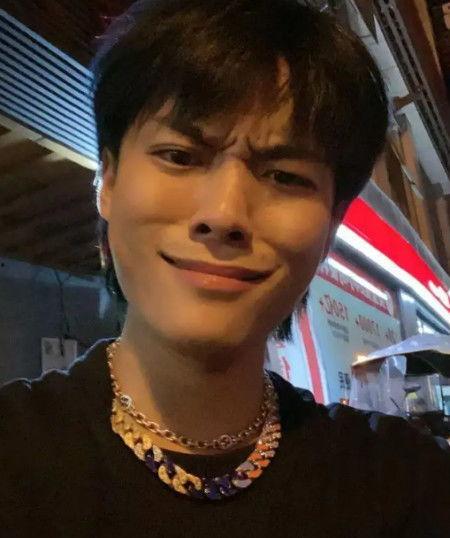 小杨哥徒弟吃瓜视频,揭秘娱乐圈幕后故事