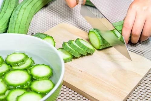 嫩蒲瓜适合什么人吃呢视频,营养丰富的健康食材，适合哪些人群食用？