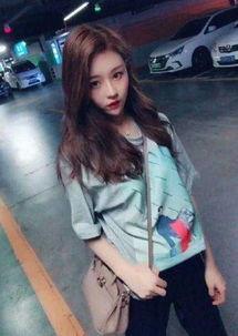 网红吃瓜换衣服图片视频,揭秘时尚与娱乐的跨界魅力